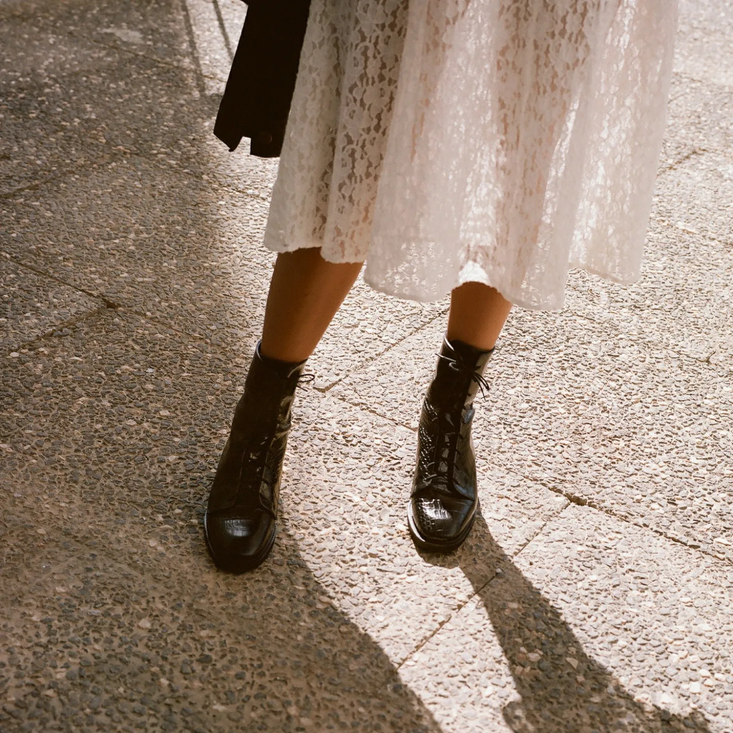 Tzava Botki, Czarny Wzor Krokodyla