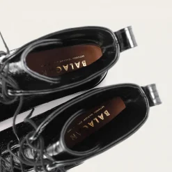 Tzava Botki, Czarny Wzor Krokodyla