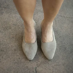 Virginia Czółenka, Marrone